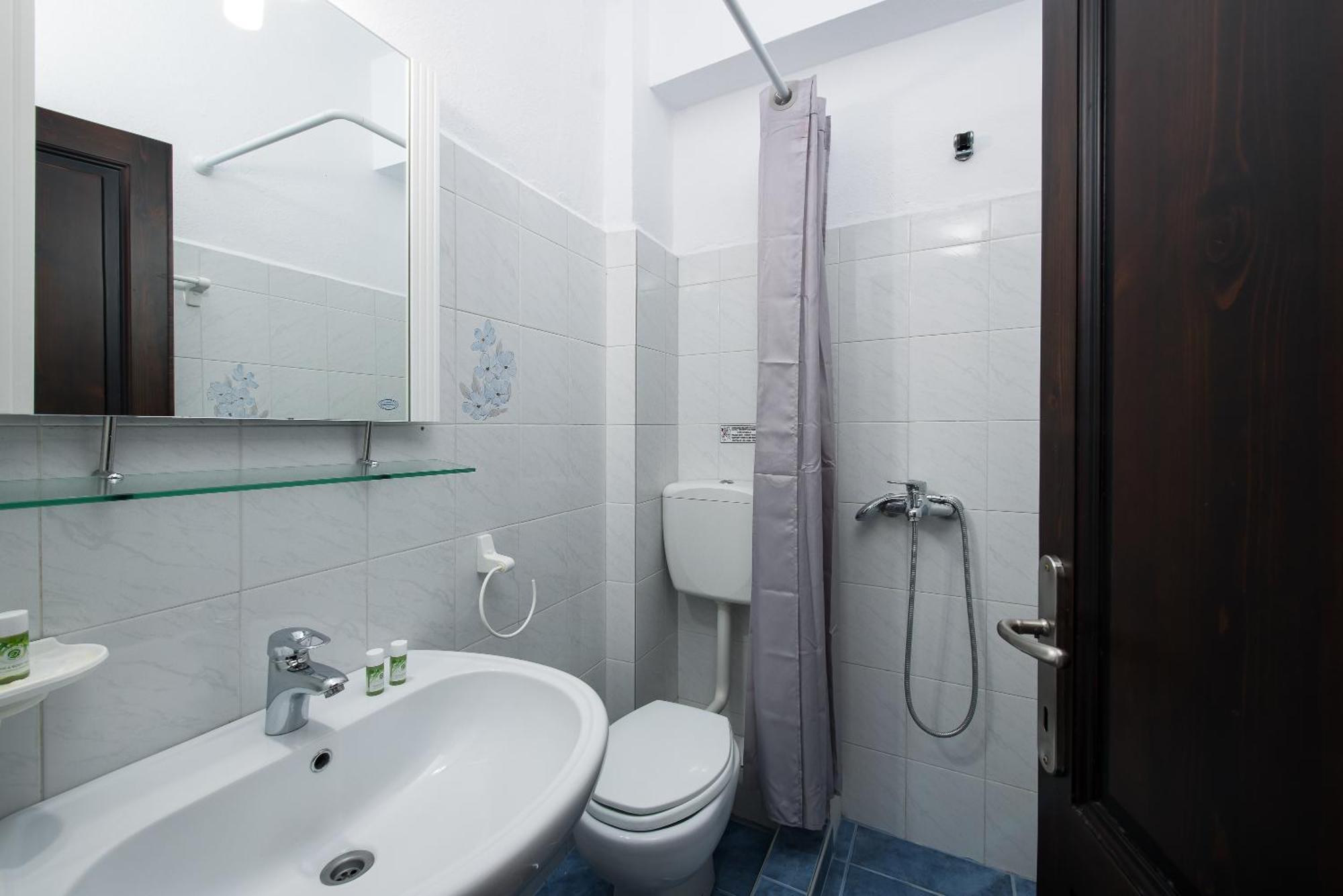 Kentrikon Rooms Лименария Экстерьер фото